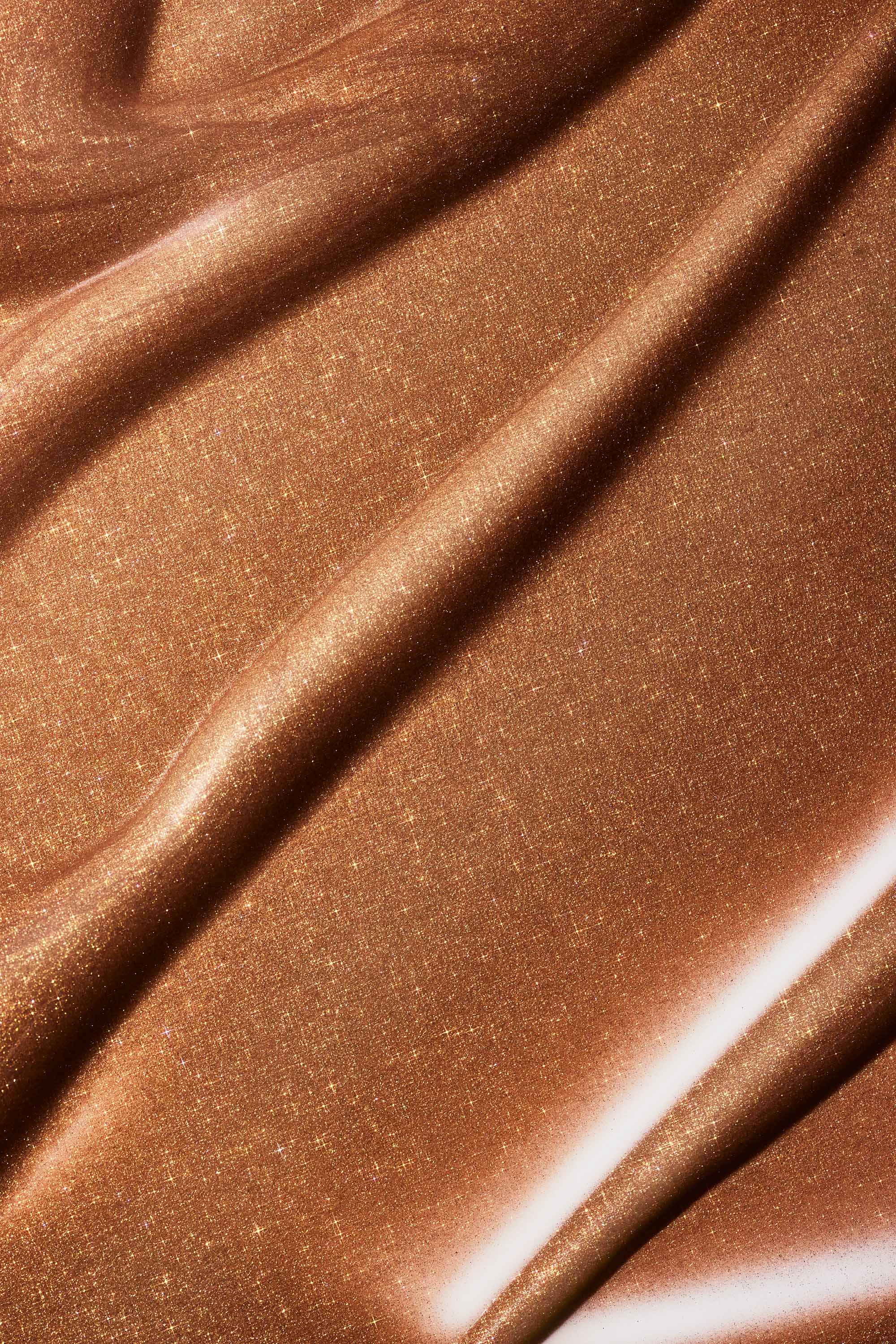 Hyper Shine High Lite Kit close up swatch of product - Lite Copper