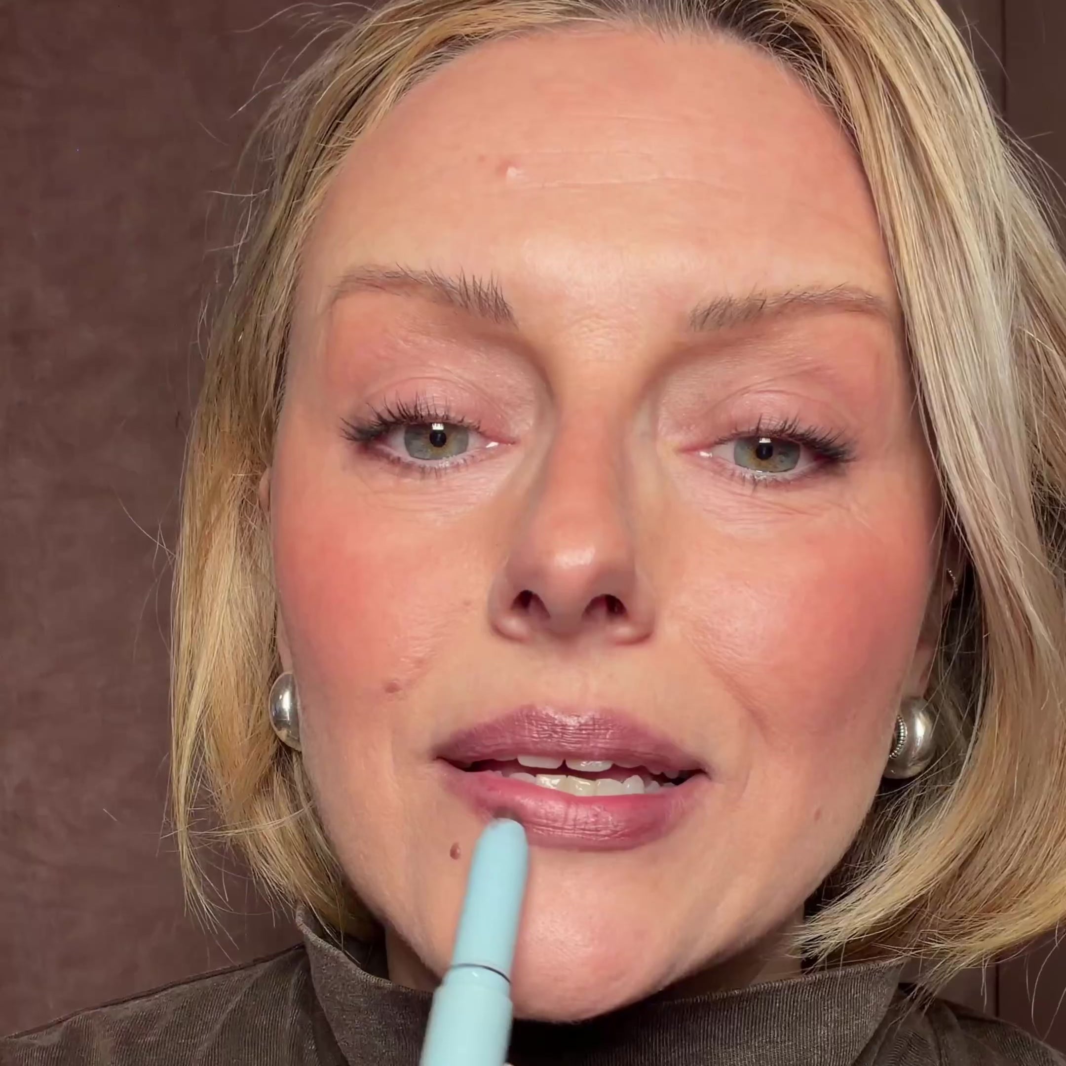 Phantom - a luminous moody plum
