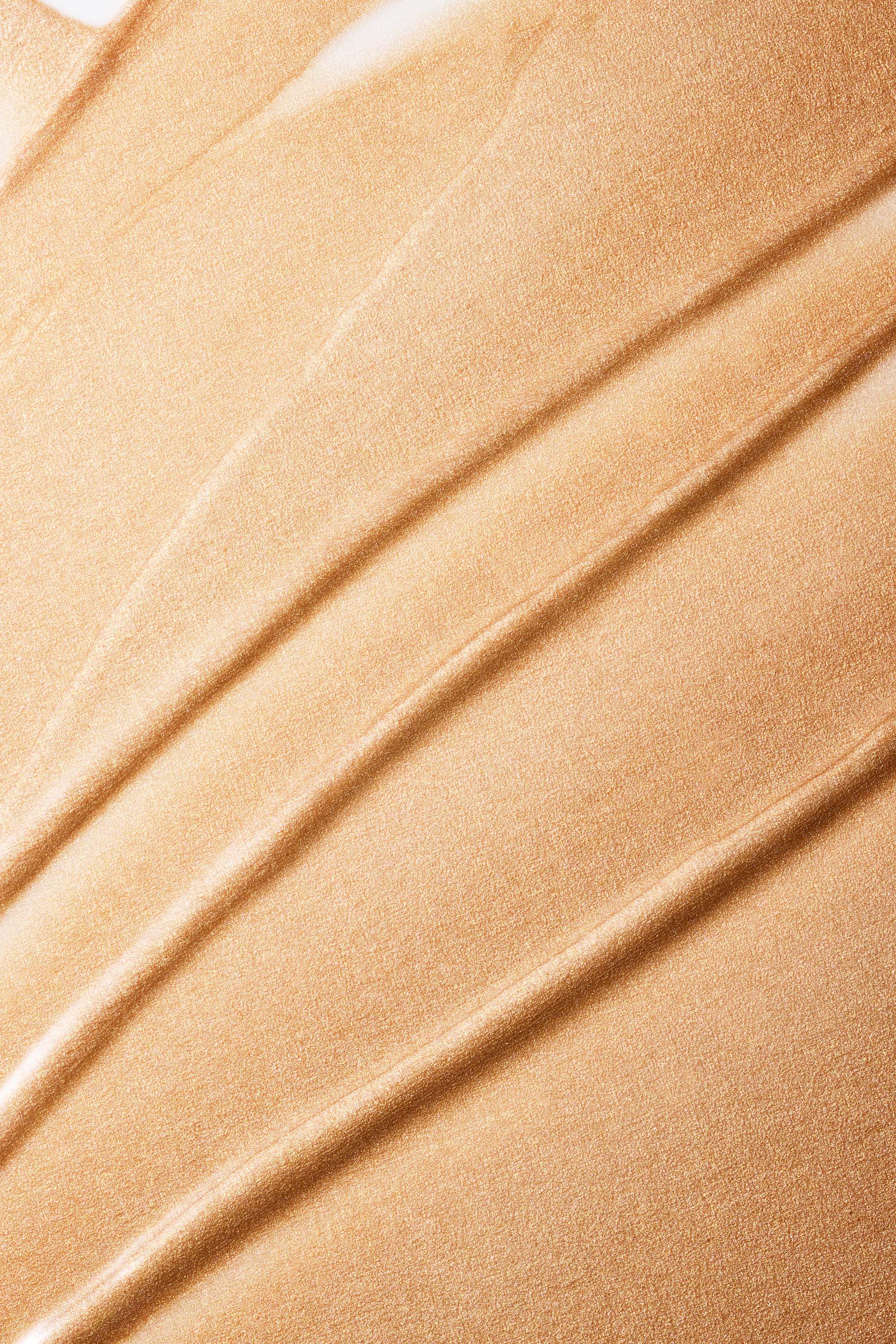 Hyper Shine High Lite Kit close up swatch of product - Lite Gold